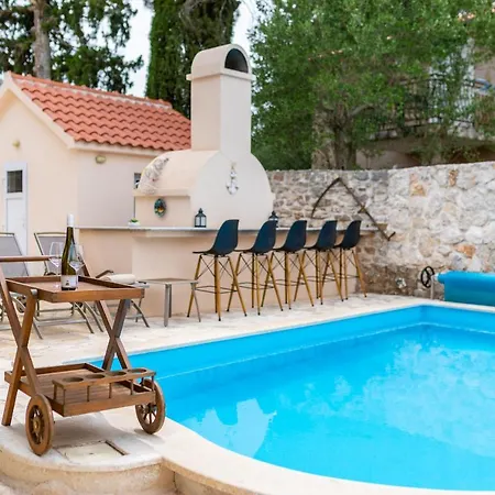 Stipe * Stari Grad (Hvar)